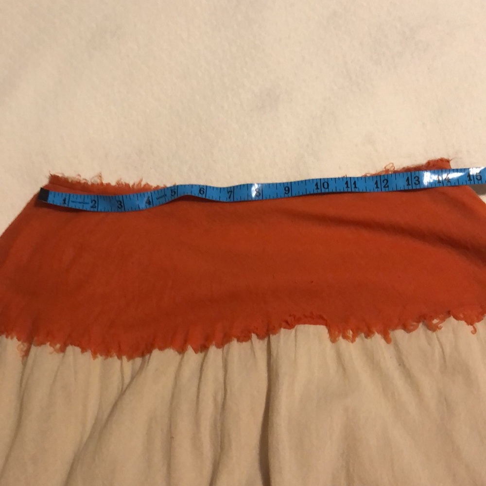 Woman’s Skirt - Picture 2 of 3